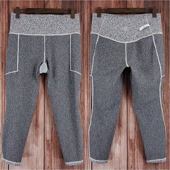 Athleta Womens Large Salutation Stash II Textured Tight Micro Cheetah 631936 - Picture 2 of 12